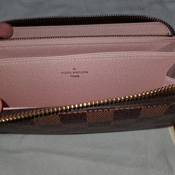 ■■■SOLD■■■2021 L. Vuitton Zippy wallet - Picture 4 of 8